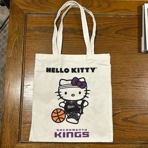 NWOT Hello kitty Sacramento Kings Canvas Tote bag